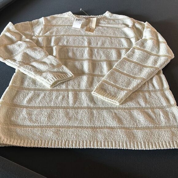 NWT Crew Neck Chenille Sweater - Picture 6 of 6
